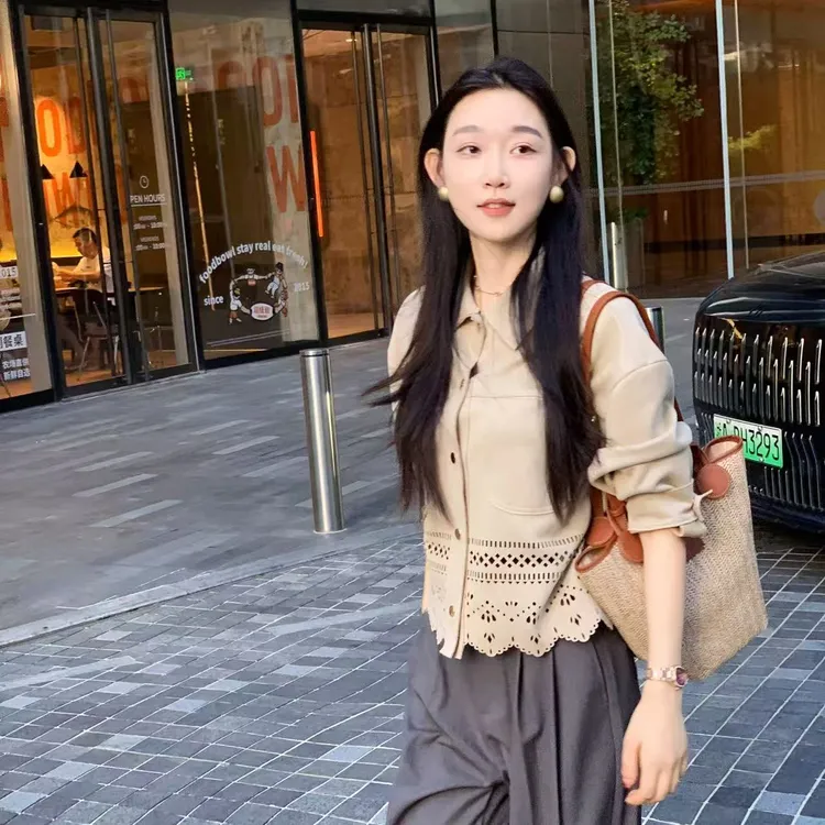 OUDOCKEE 鸥鸥【雅丹】纯色下摆镂空时尚百搭翻领外套 J2503X566T