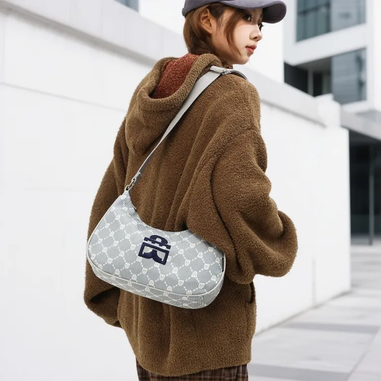 2025新款高级感百搭手提单肩通勤包小众设计法式甜酷腋下法棍包女