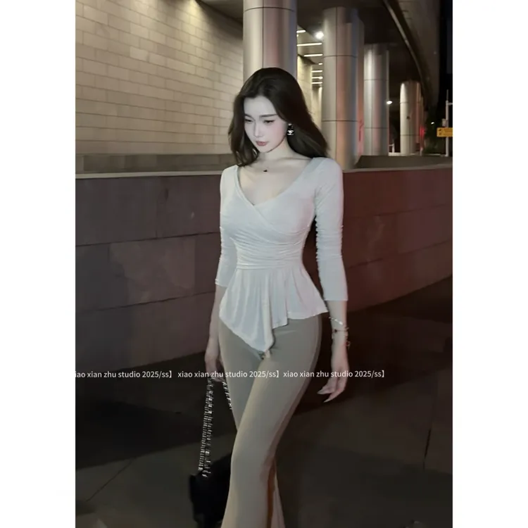 纯欲风V领交叉显胸长袖上衣女设计感褶皱掐腰显瘦法式T恤