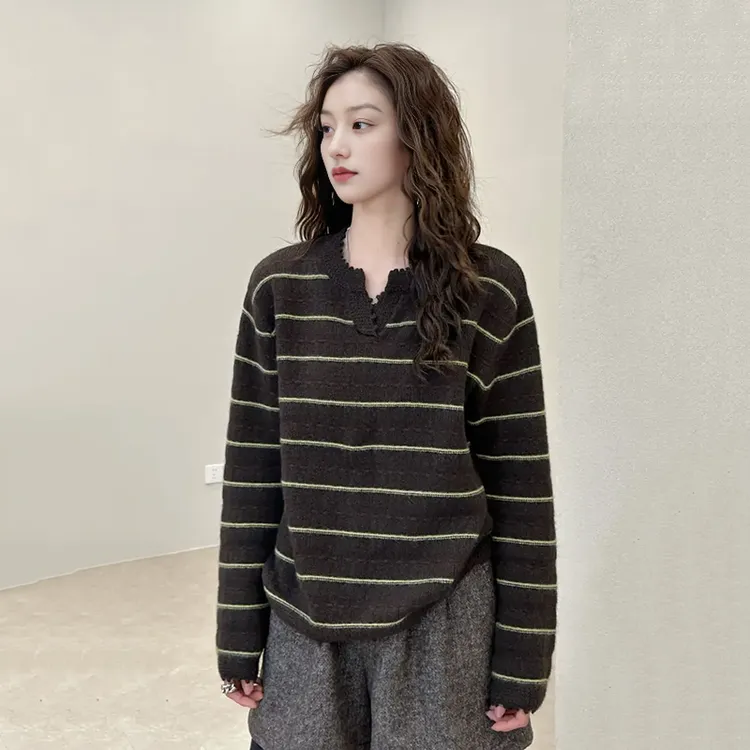 大码女装韩系chic咖色条纹毛衣针织衫冬季胖mm显瘦内搭打底衫上衣