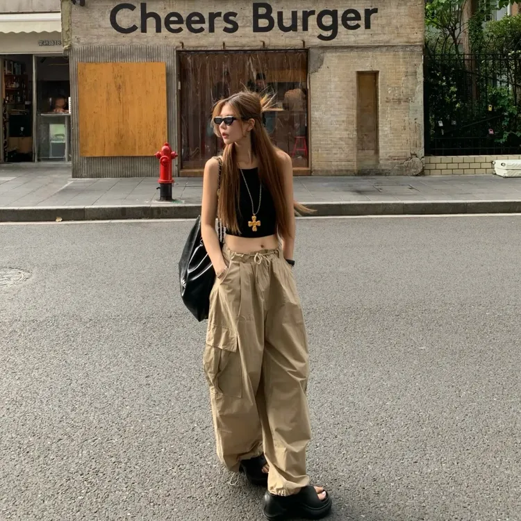 2025夏季新款时尚打底吊带背心气质显瘦洋气休闲百搭性感辣妹外穿