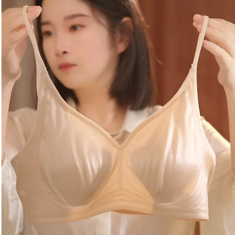 万络媞B13春季新款欧若风高定丝光绸一字背超薄法式V领少女美背