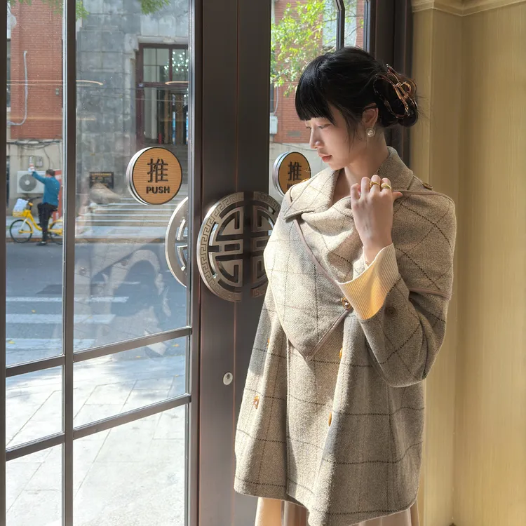 26清仓中 已开 小侦探格子斗篷大衣 不支持退换默认微瑕