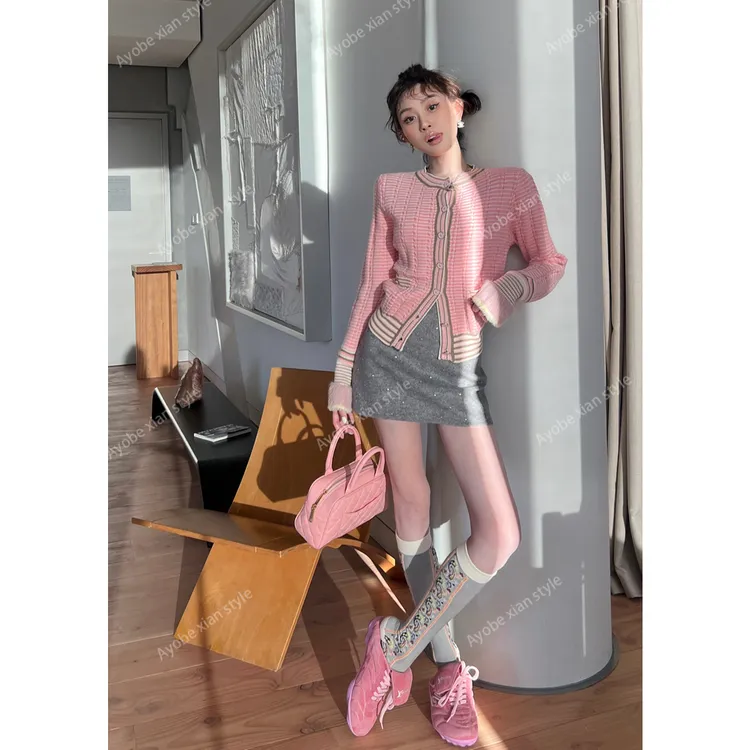 【AYOBE】小贤  甜美少女时髦条纹显瘦小众时尚潮流小香针织开衫