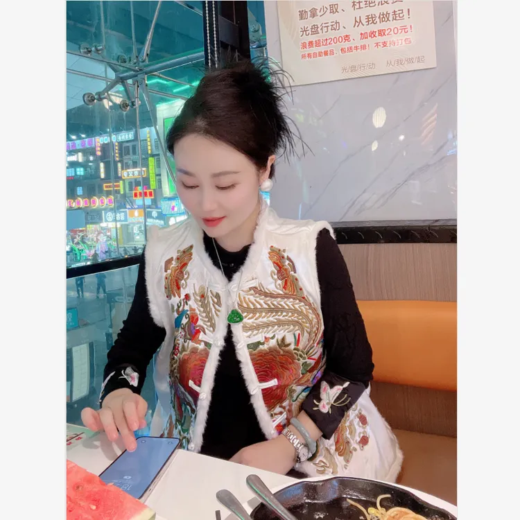 新中式水貂毛包边时尚加绒加厚马夹国风绣花女士马甲高端盘扣