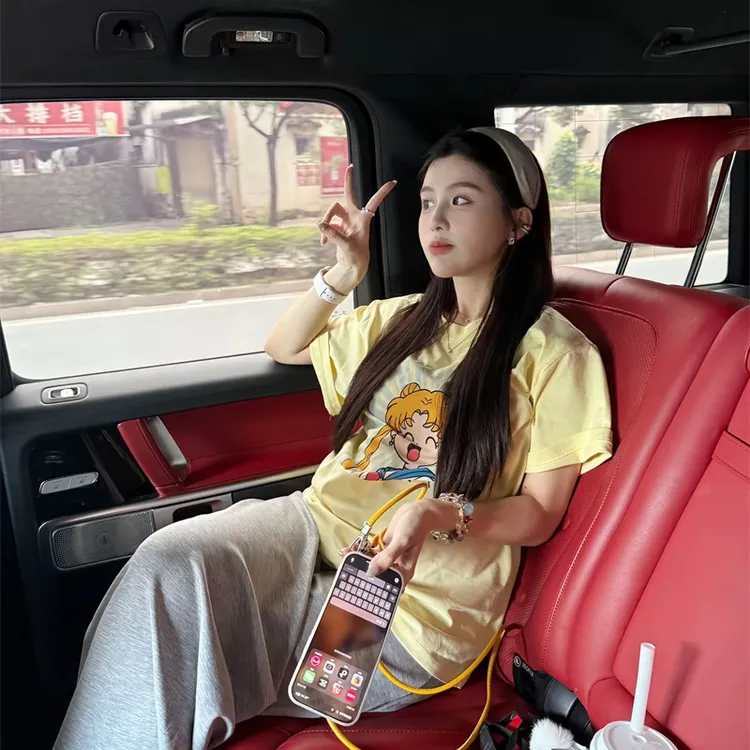 YPP！【漫画美少女】卡通印花宽松圆领阔版短袖休闲减龄松弛T恤