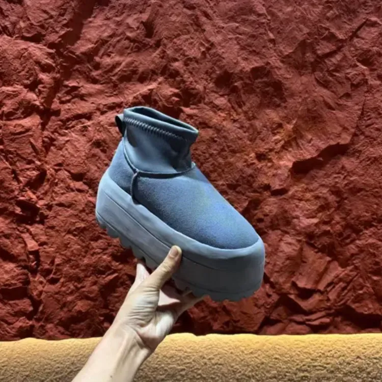 U++真皮网红爆款雪地靴厚底加绒加厚女款时尚百搭韩版新疆包邮