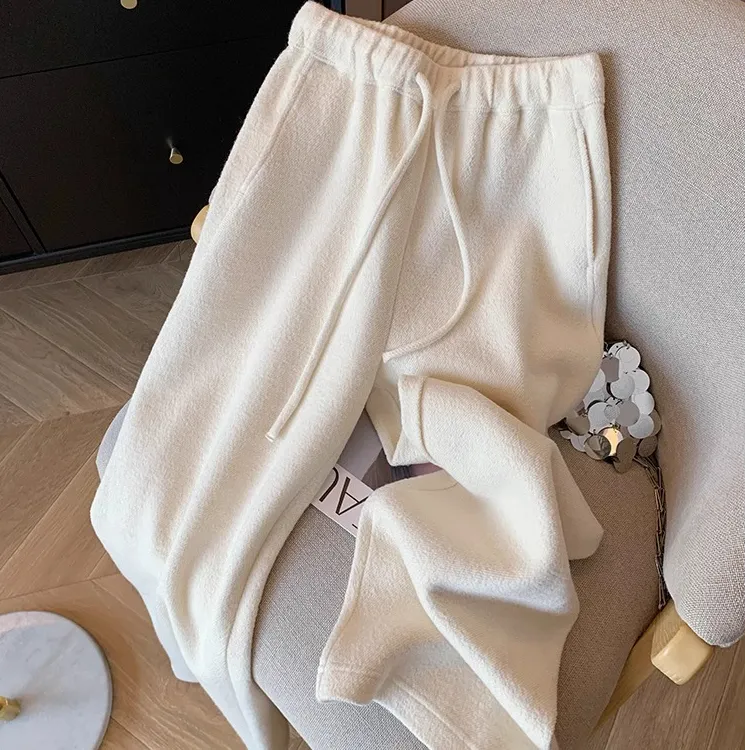 白色软糯毛呢阔腿裤女2025早秋新款慵懒风宽松显瘦直筒抽绳毛巾裤