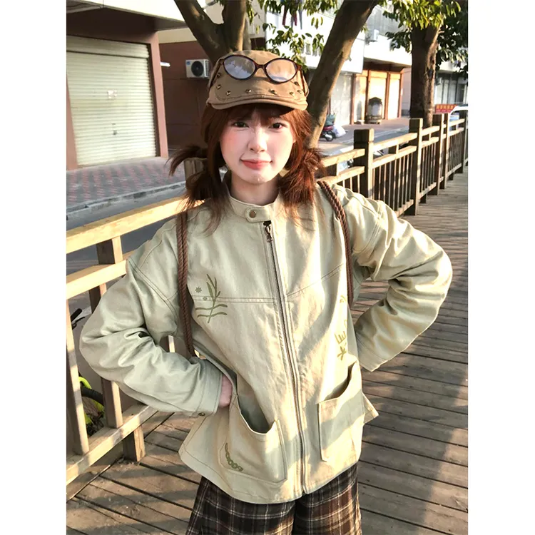 春游出行衣服简约印花复古洗水工装夹克女2025新款设计感百搭外套