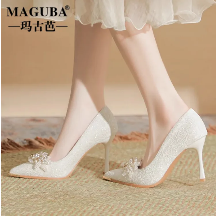 MAGUBA/玛古芭法式蕾丝主婚纱高跟鞋珍珠百搭气质尖头细跟绝美