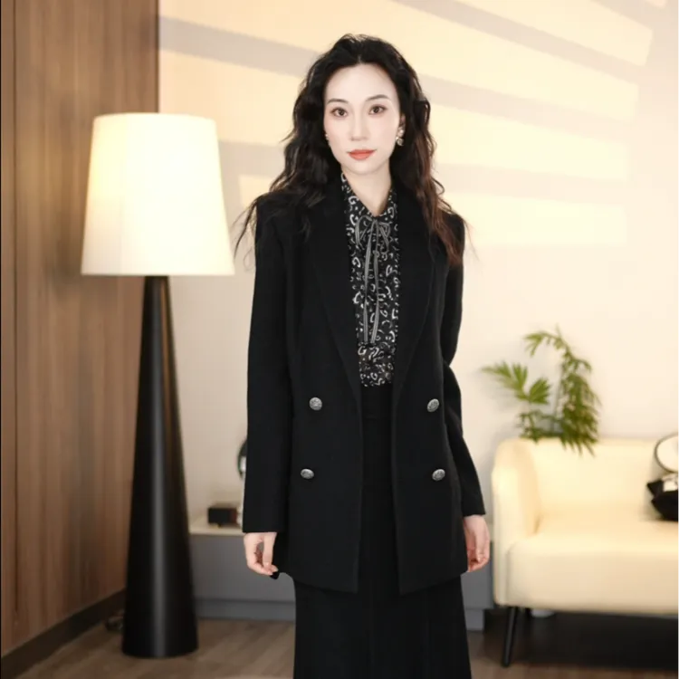 哥弟新款绵羊毛经典双排扣廓形通勤百搭西装外套140002