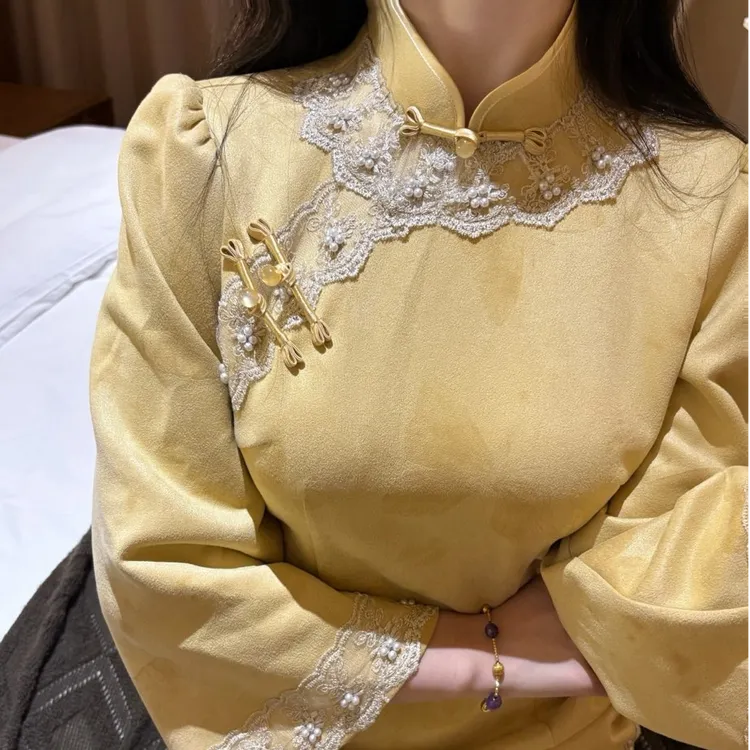 LHMknk1画报夫人原创自制秋冬麂皮绒高级珠链蕾丝旗袍 杏黄太太