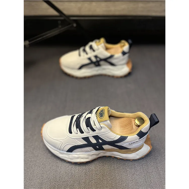 男鞋潮鞋舒适秋款潮流百搭厚底阿甘小白鞋精神小伙休男士加绒老爹