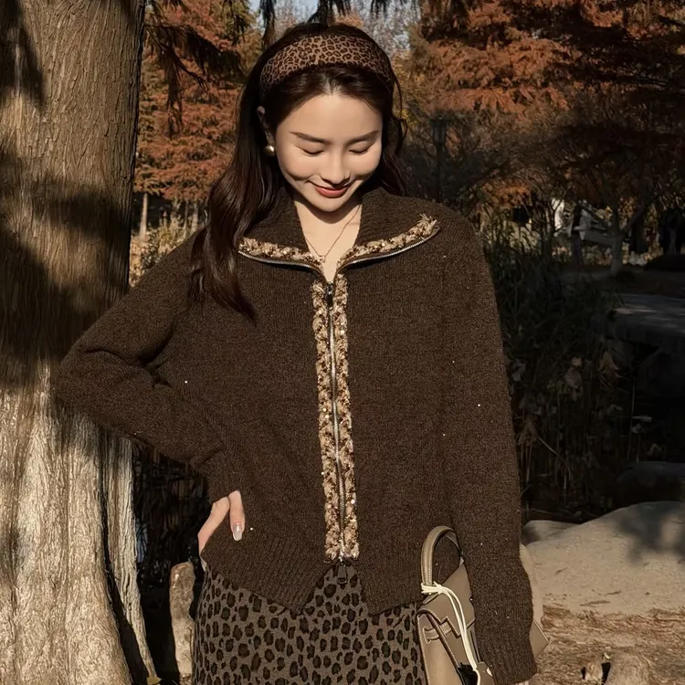 HELA AOMI“手缝翻领” 绵羊毛重工编织慵懒风翻领针织衫CY5DM34549