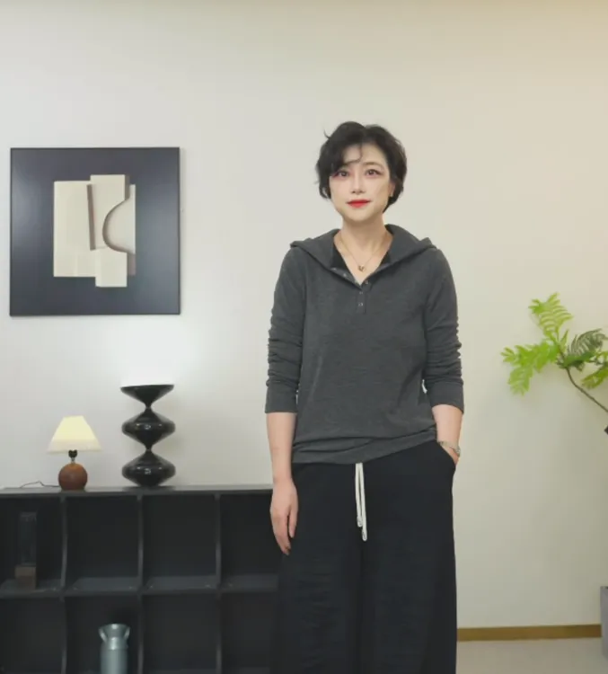 【U.M】筋骨感柔糯连帽卫衣显瘦舒适