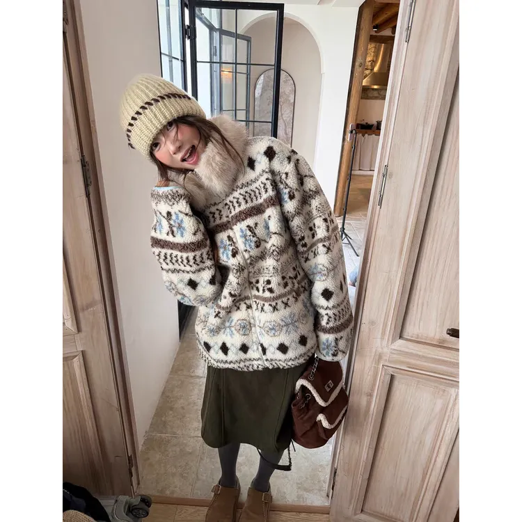 冬季韩系时尚费尔岛毛领拼接宽松休闲加厚保暖外套女Z 9761#