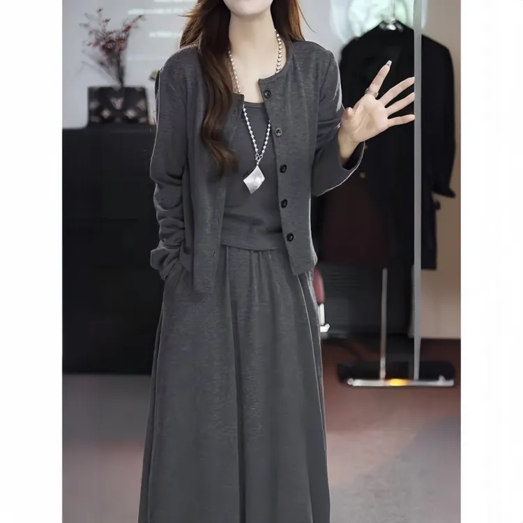 韩系减龄一整套穿搭套装女针织开衫+休闲半身裙+背心小吊带三件套