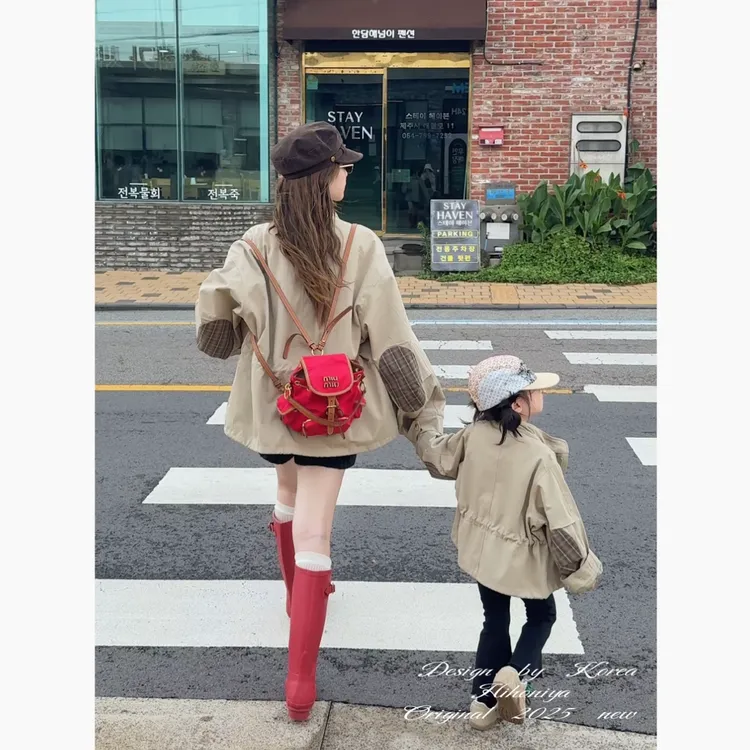 女童秋季新款外套抽绳口袋女宝宝时尚休闲立领洋气外套