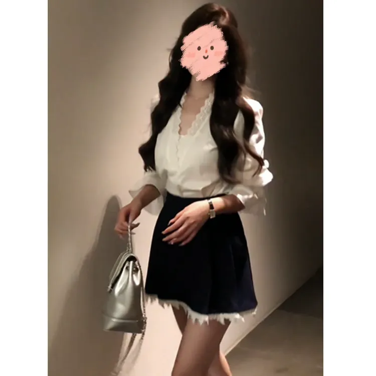 春季新款法式白色蕾丝花边衬衫减龄显瘦别致上衣时尚百搭半身裙女