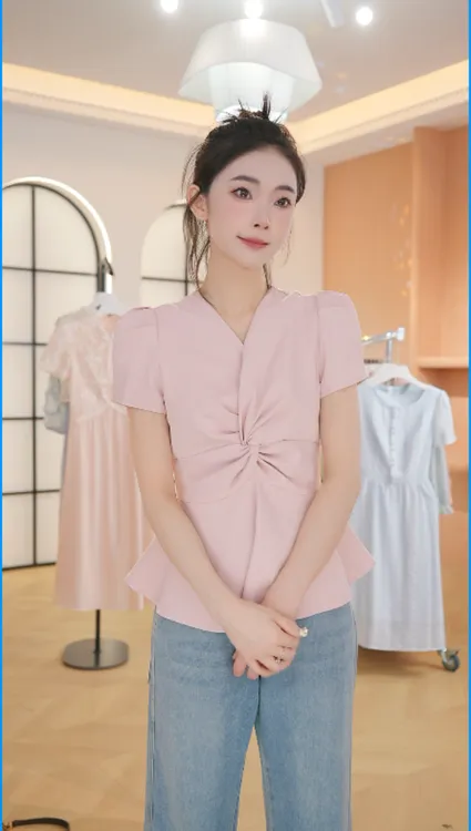 Z8273夏季V领减龄短袖宽松小个子设计感T恤上衣女