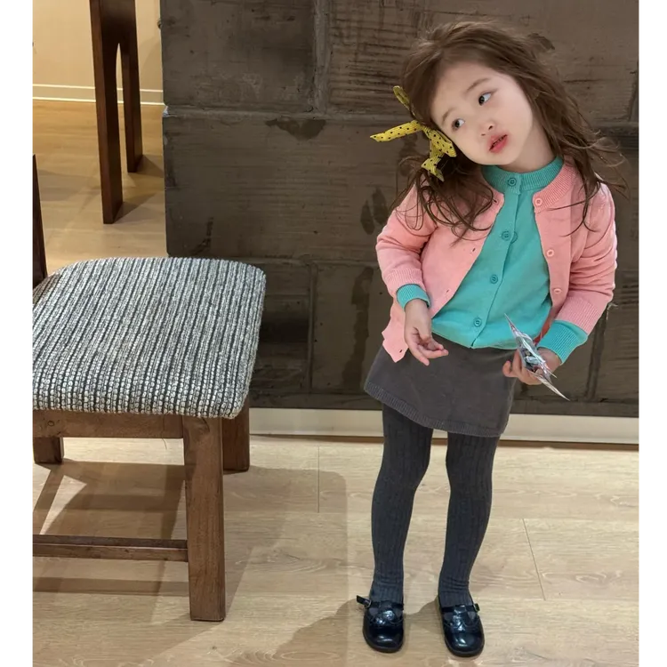 壹妈童装女童秋季套装新款洋气儿童时尚粉色针织开衫灰色半身裙