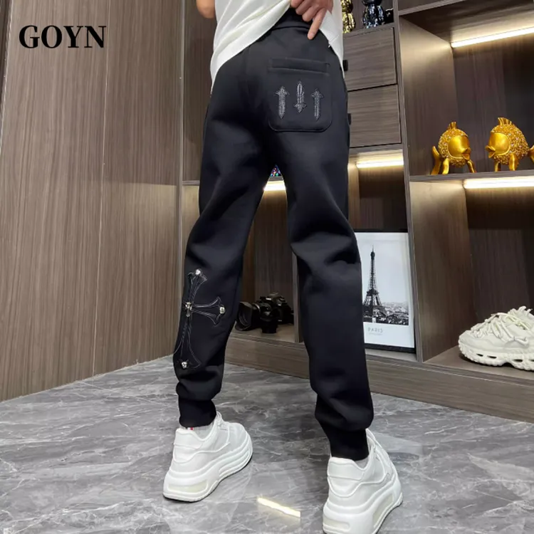 GOYN2025秋季时尚男士百搭贴皮十字架宽松轻奢男装束脚运动休闲裤