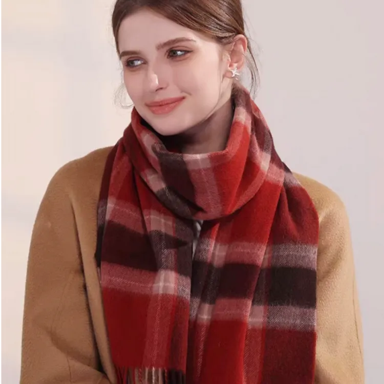 2025新款红色披肩女冬天加厚保暖外搭围脖纯羊毛复古格子围巾