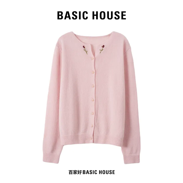 Basic House/百家好2025新款小香风刺绣圆领粉色针织衫Q422 XX