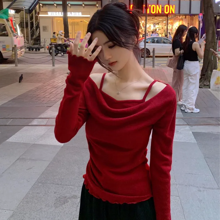 秋季洋气高级感外穿假两件红色打底毛衣露肩针织衫女内搭气质上衣