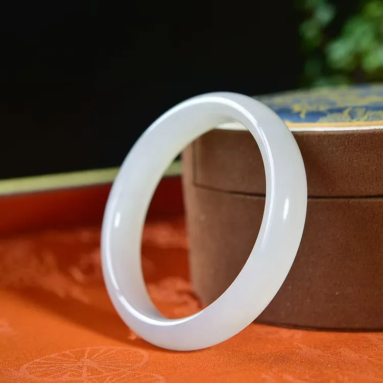 和田玉手镯，圈口：54.6