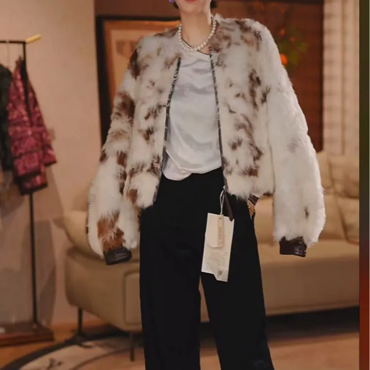 YUNSHUIHE/云水禾美拉德咖色奶牛纹皮毛一体外套