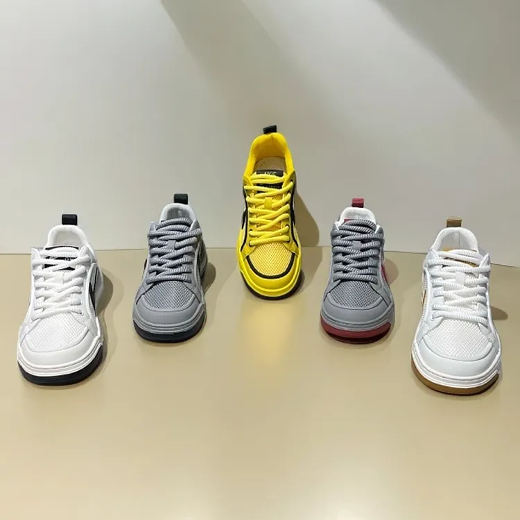 2025新款低帮系带拼接网面舒适透气防滑软底板鞋轻奢潮流百搭男鞋