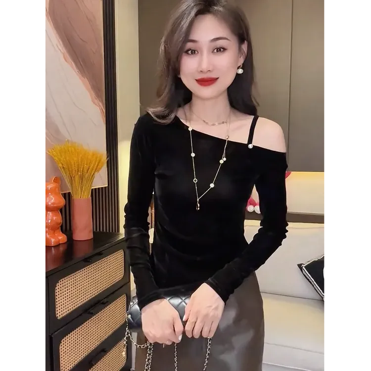 秋装金丝绒露肩上衣2025春季新款显瘦辣妹性感不规则长袖打底T恤