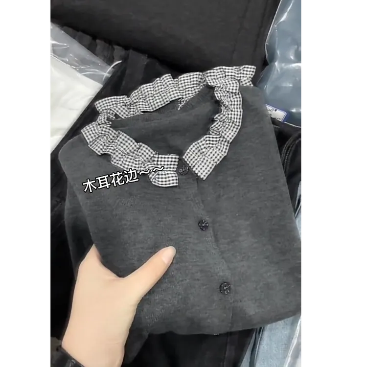 秋季超火ins风穿搭休闲2025新款韩版气质减龄百搭木耳花边针织衫