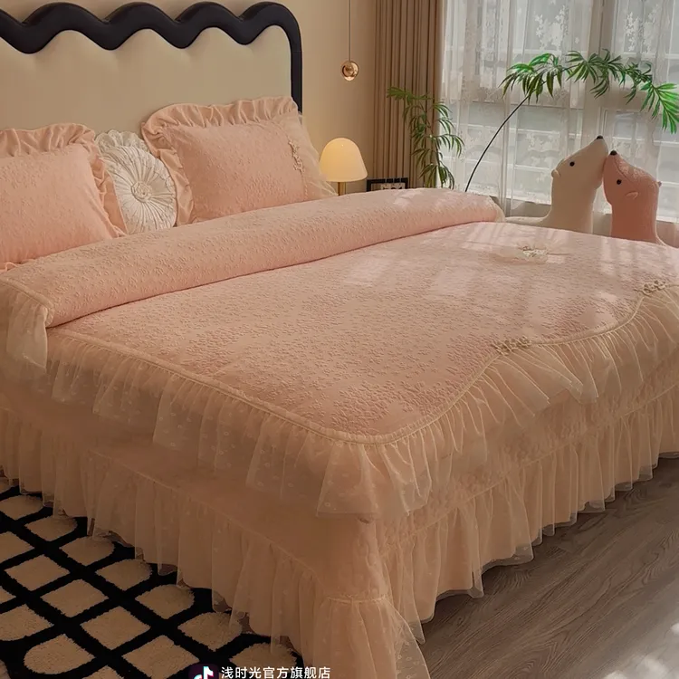 浅时光秋冬加厚保暖立体高端雕花绒夹棉加厚防滑床盖款保暖四件套