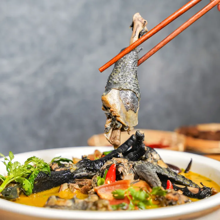 阳鸣澍  云南临沧火腿木瓜鸡  整只1200克黑肉土鸡  