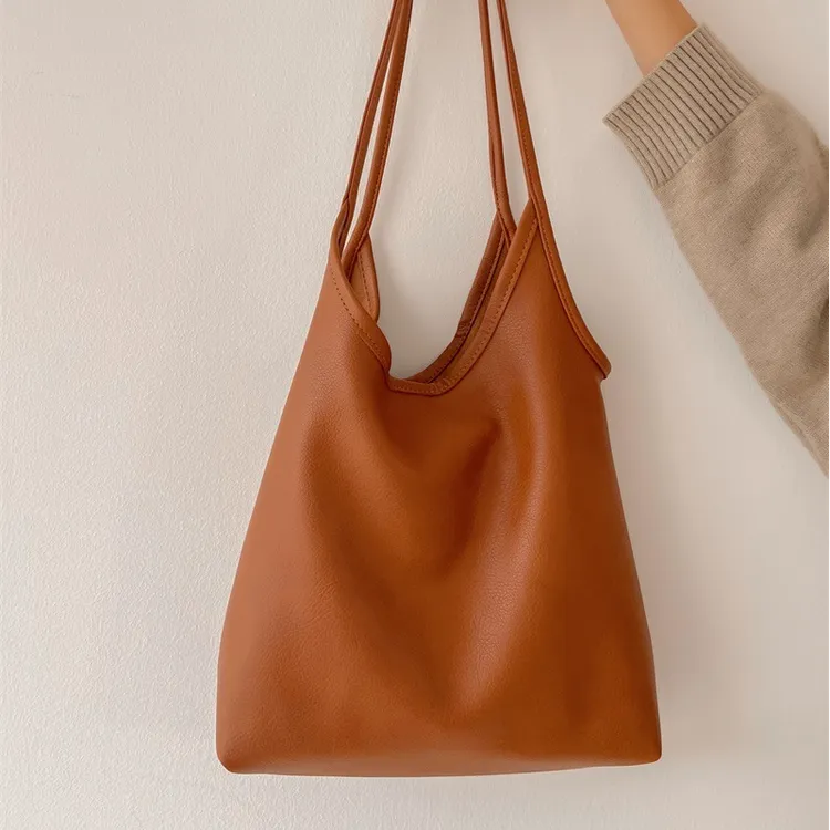 托特包单肩包女大容量上班族包包单肩腋下纯色水桶包简约韩版秋冬