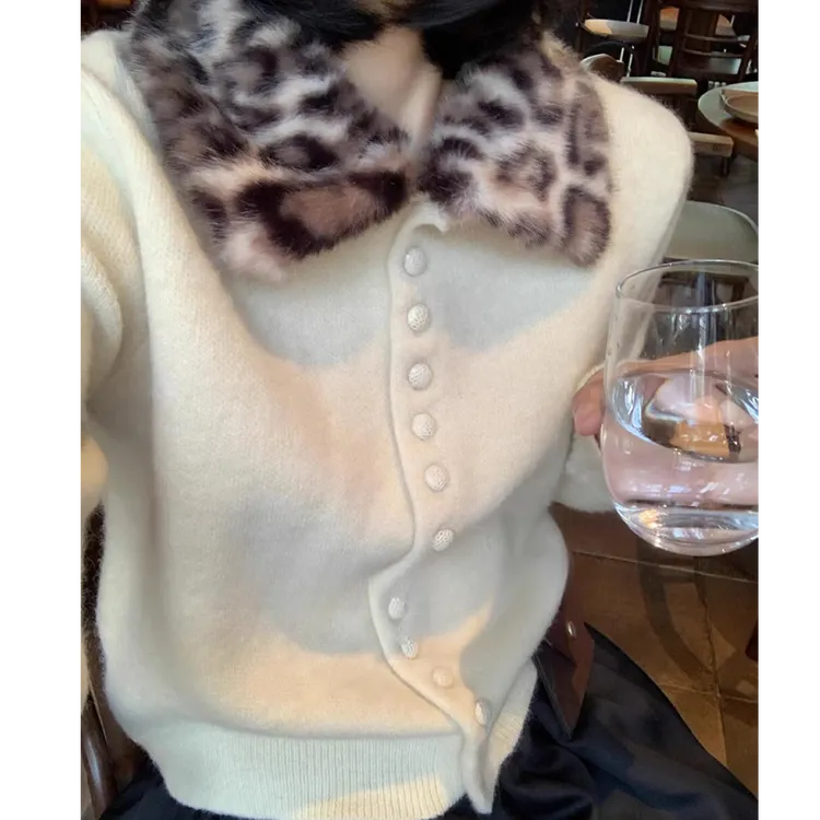 高端货~冬季新款韩版洋气时尚百搭豹纹毛翻领单排扣羊毛针织开衫