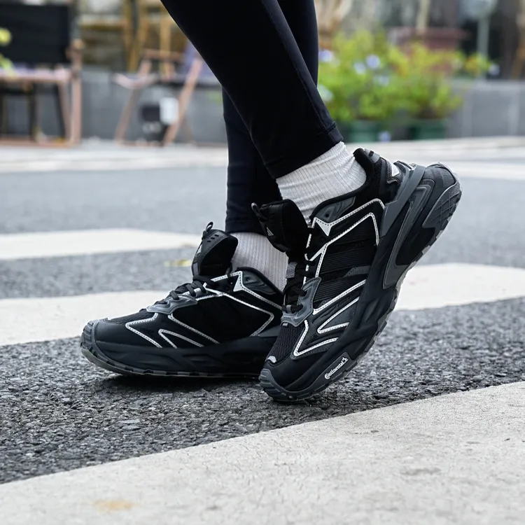 adidas阿迪达斯男女鞋XLG STORM EDGE运动鞋跑步鞋JQ1666