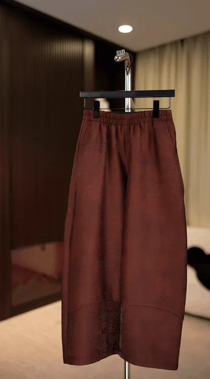 【末里】2025秋冬季新款加绒加厚花苞裤油丝提花