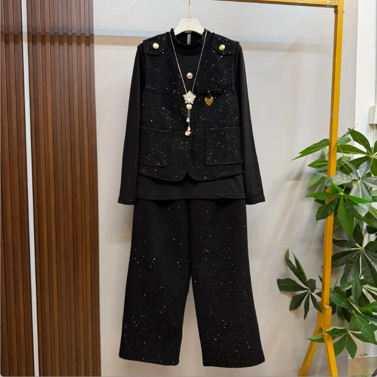 大码新款意式休闲千金风气质星光点缀显瘦马甲十打底十裤子三件套