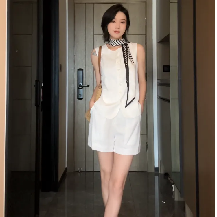 老钱风法式小香风无袖马甲套装女夏季薄款气质修身马甲短裤两件套