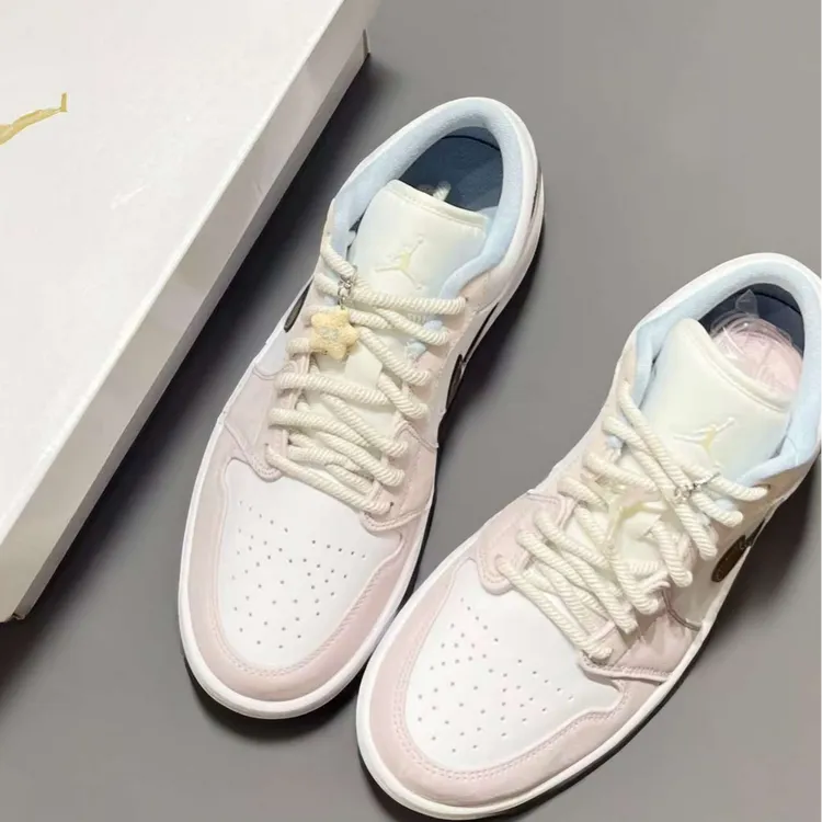 Air Jordan 1 Low AJ1粉白 女款低帮轻便休闲板鞋 官方正品