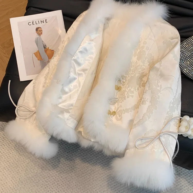 新中式国风高级感毛边2025冬装名媛千金风提花系带棉服短外套女潮