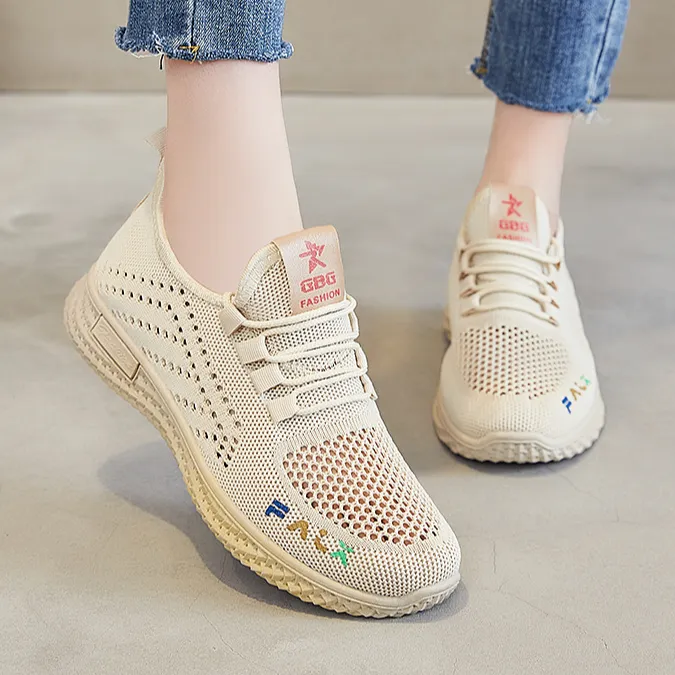 春夏新款透气网面运动鞋飞织单鞋女鞋软底布鞋女休闲男士妈妈鞋