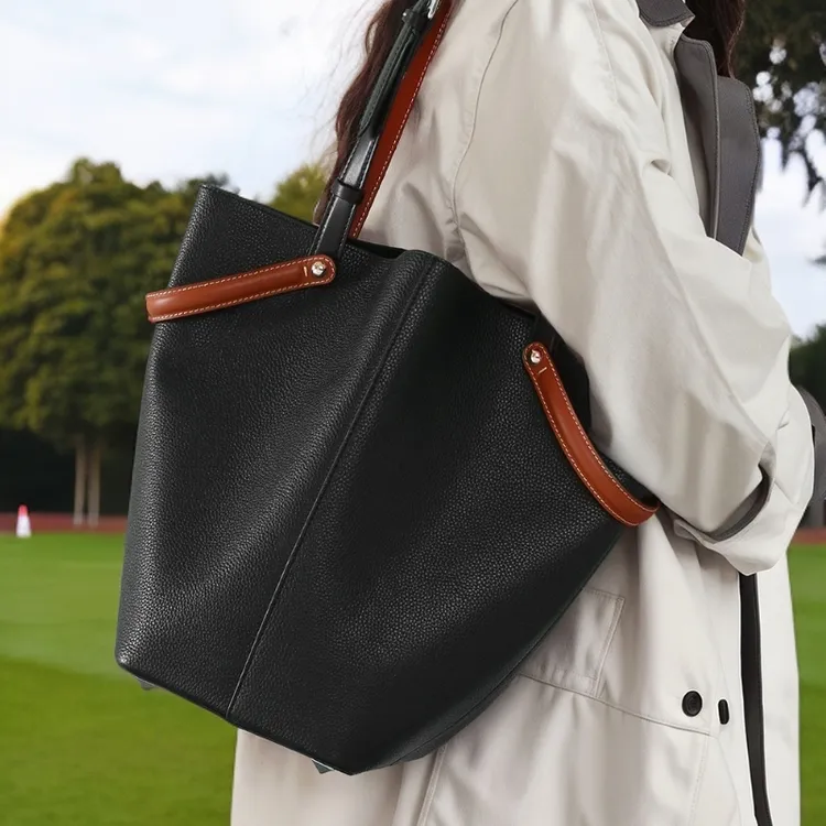 英国马术包包俱乐部专业配2025新款小众设计头层牛皮百搭气质女包