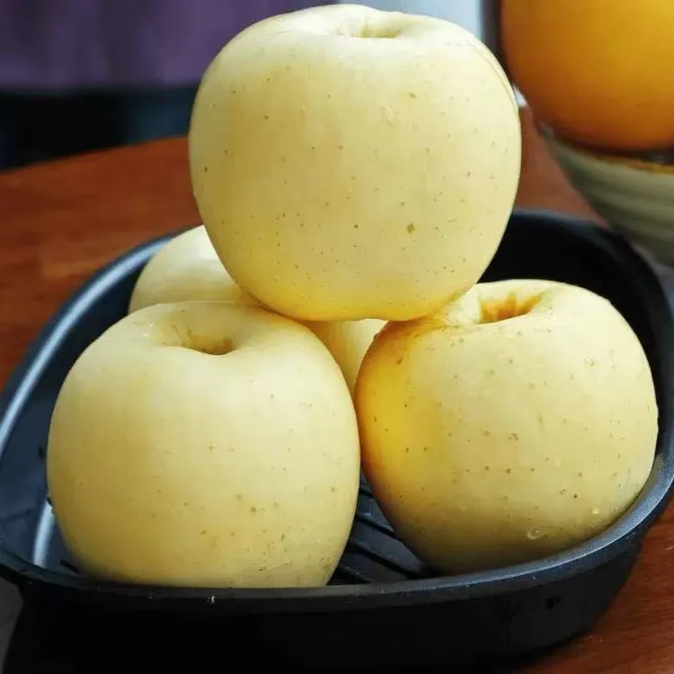 维纳斯苹果脆甜多汁果园现摘新鲜水果带箱5斤