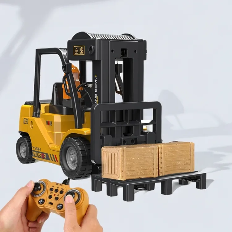 仿真铲车装载机模型工程车儿童玩具喷雾遥控叉车充电动吊车起重机