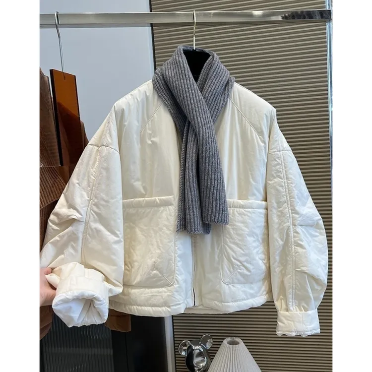 今年流行针织围巾叠穿大口袋棉服女2025秋冬新款宽松保暖棉衣外套