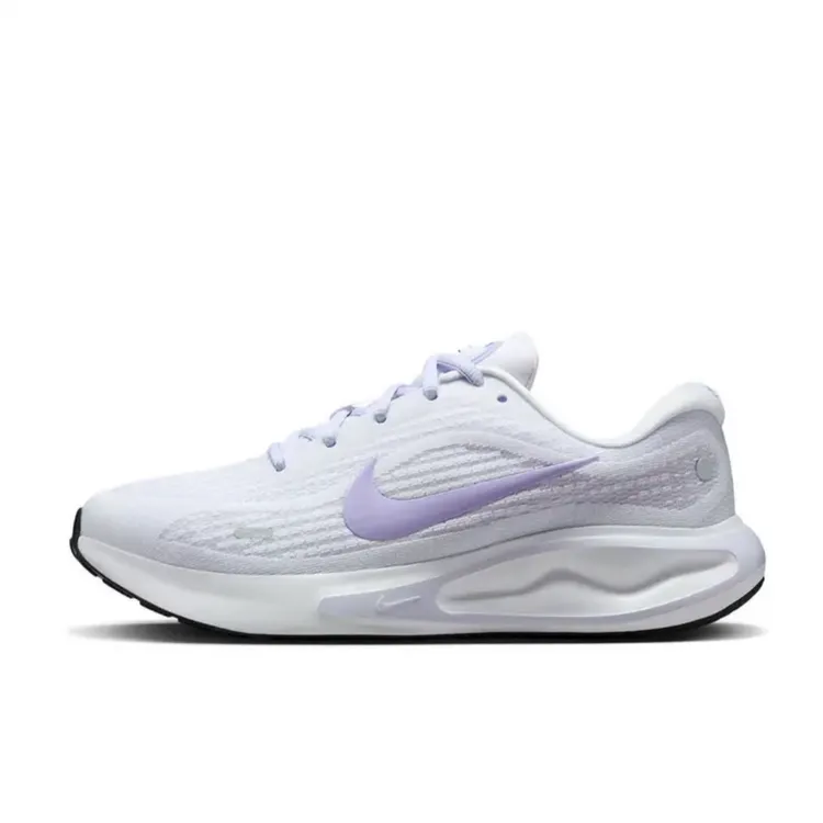 【滔搏联动】NIKE女子W JOURNEY RUN玩球穿搭运动跑步鞋FJ7765-113